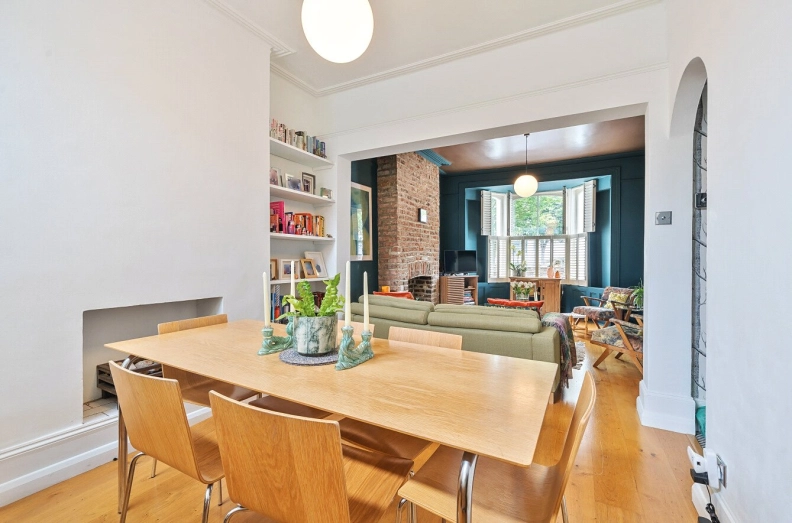 3 bedrooms houses to sale in Landseer Road, Islington-image 12