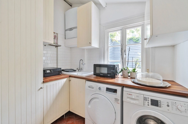 3 bedrooms houses to sale in Landseer Road, Islington-image 15