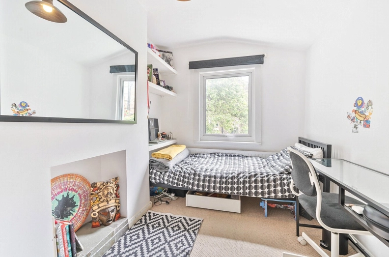 3 bedrooms houses to sale in Landseer Road, Islington-image 20