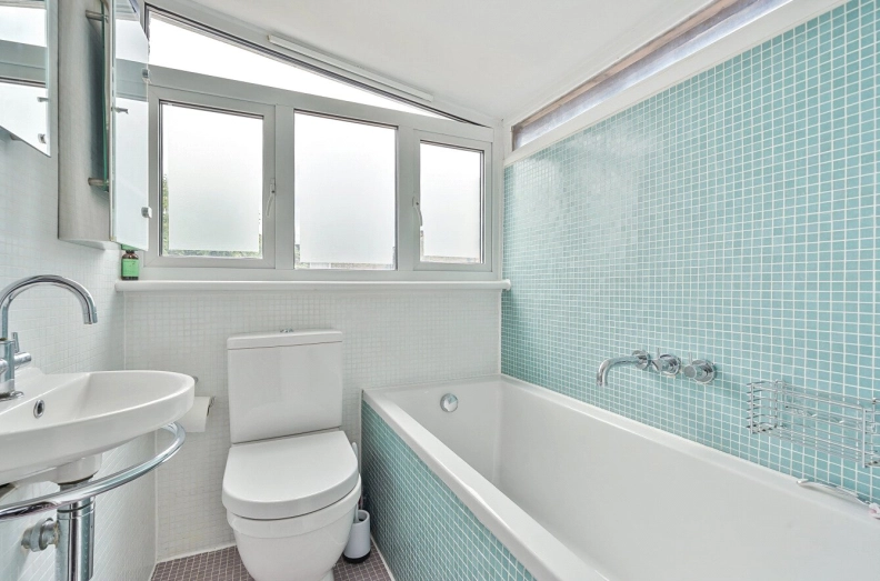 3 bedrooms houses to sale in Landseer Road, Islington-image 21