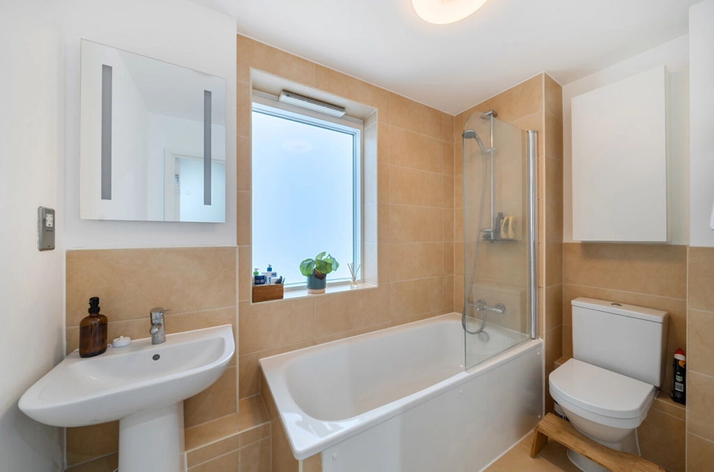 1 bedroom apartments/flats for sale in Market Road, Islington - N7 view 8