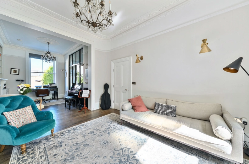 5 bedrooms houses to sale in Lupton Street, Kentish Town-image 13