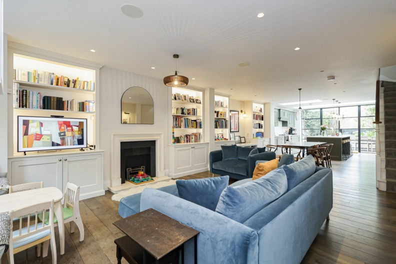 5 bedrooms houses to sale in Lupton Street, Kentish Town-image 1