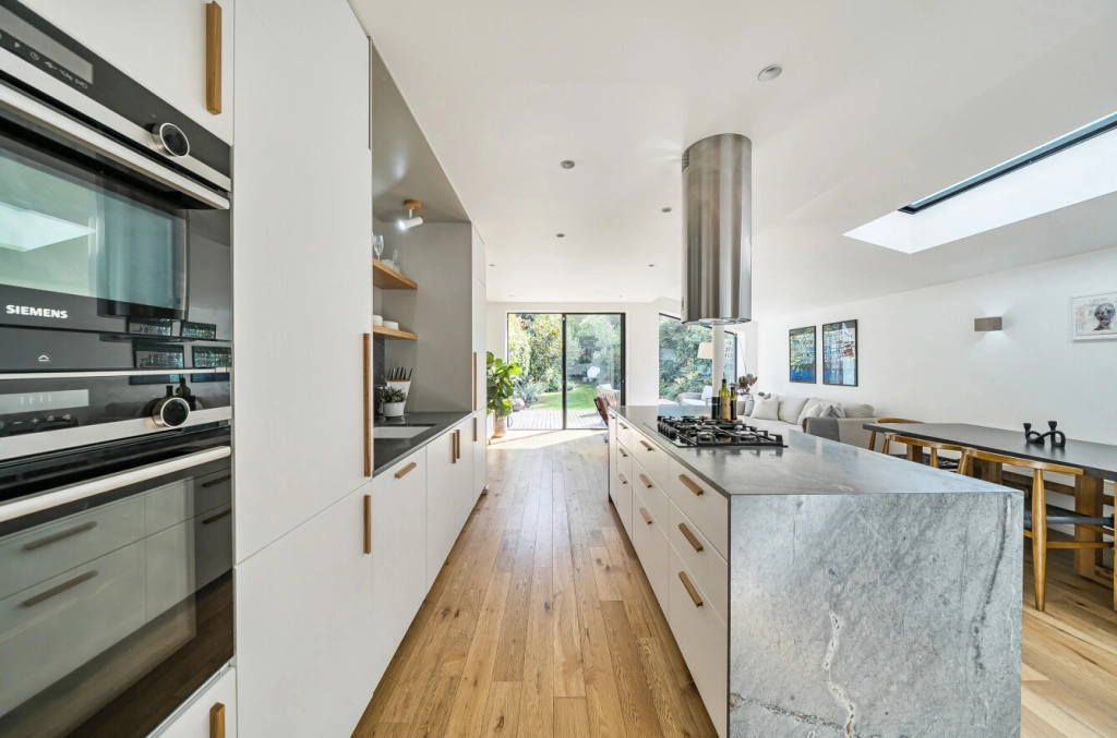3 bedrooms apartments/flats for sale in Montpelier Grove, Kentish Town - NW5 view 11