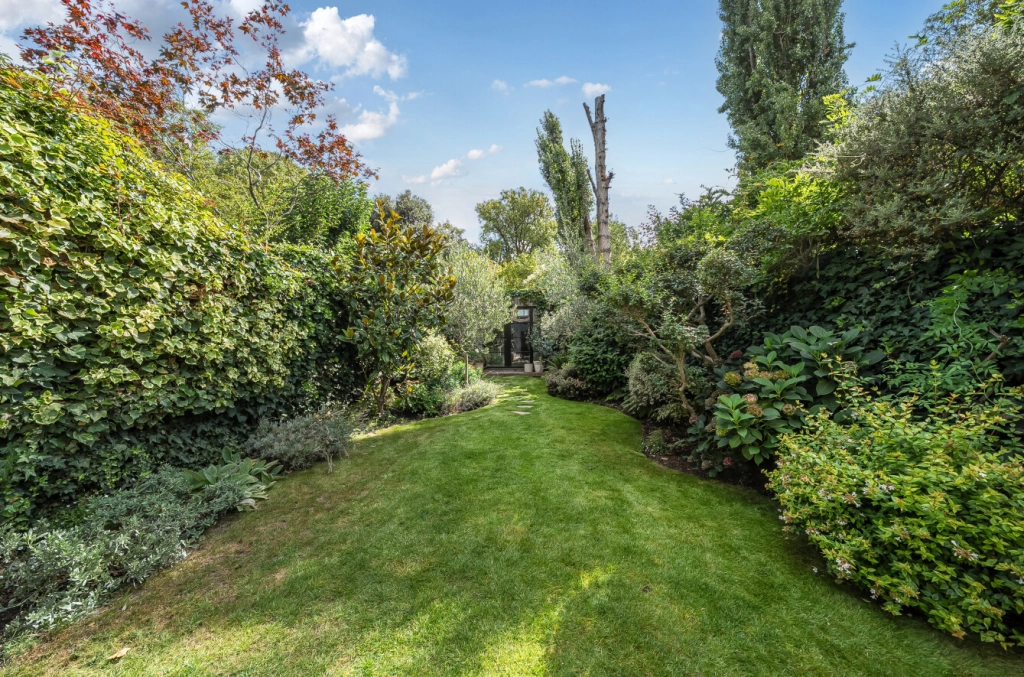 3 bedrooms apartments/flats for sale in Montpelier Grove, Kentish Town - NW5 view 8