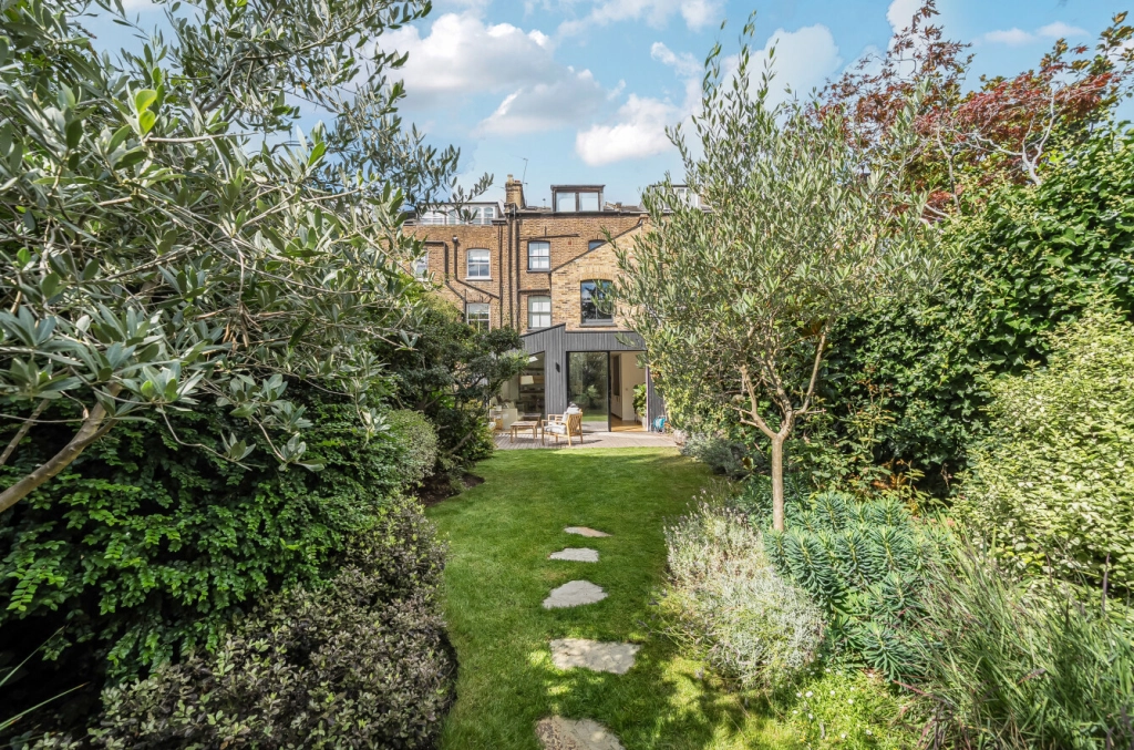 3 bedrooms apartments/flats for sale in Montpelier Grove, Kentish Town - NW5 view 20