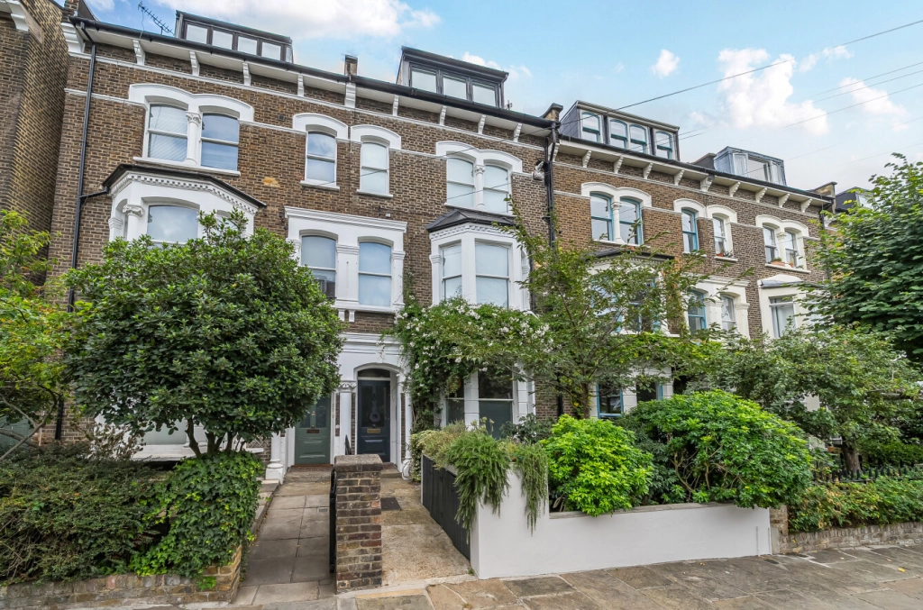 3 bedrooms apartments/flats for sale in Montpelier Grove, Kentish Town - NW5 view 10