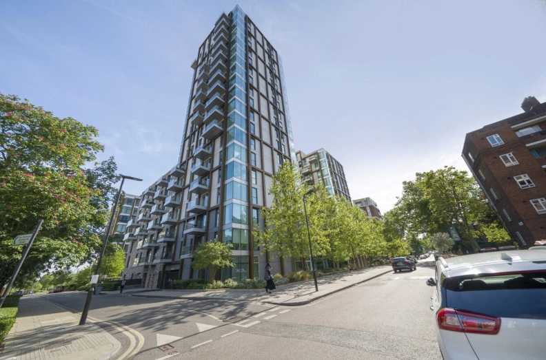 2 bedrooms apartments/flats to sale in Woodberry Down, London-image 1