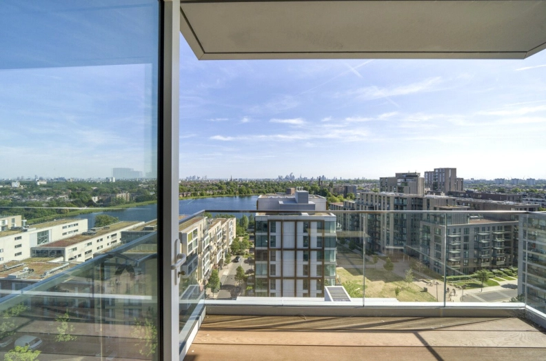 2 bedrooms apartments/flats to sale in Woodberry Down, London-image 13
