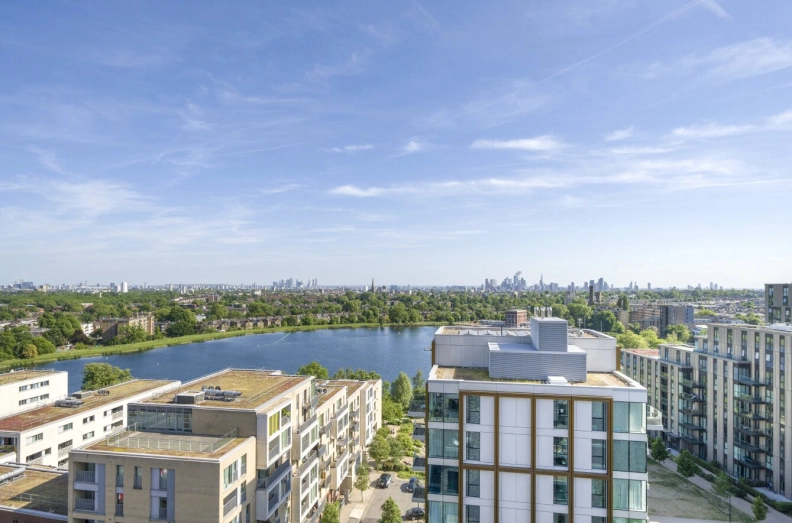 2 bedrooms apartments/flats to sale in Woodberry Down, London-image 9