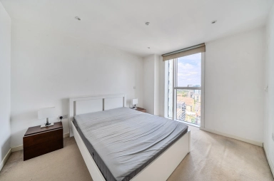 Woodberry Grove, London - N4 view 17