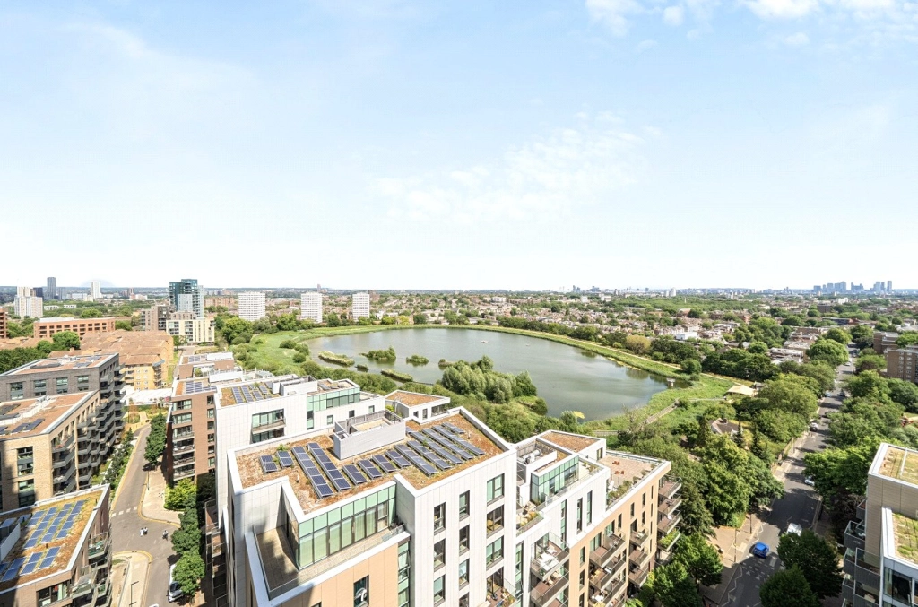 1 bedroom apartments/flats for sale in Woodberry Grove, London - N4 view 17