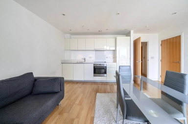 Woodberry Grove, London - N4 view 16