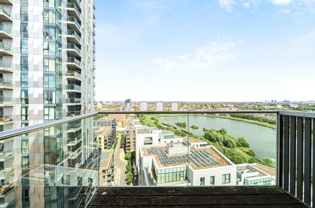 1 bedroom apartments/flats for sale in Woodberry Grove, London - N4 view 18