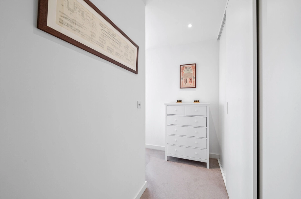 3 bedrooms apartments/flats for sale in Woodberry Down, London - N4 view 17