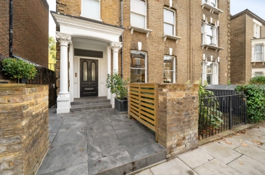 Lady Somerset Road, Kentish Town, London - NW5 view 12