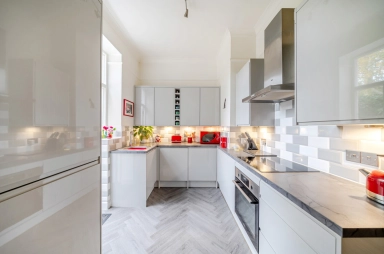 Lady Somerset Road, Kentish Town, London - NW5 view 18