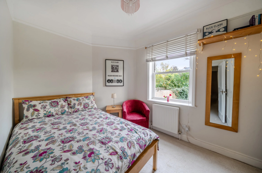 2 bedrooms apartments/flats for sale in Lady Somerset Road, Kentish Town, London - NW5 view 7