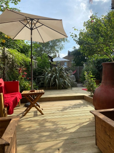 Lady Somerset Road, Kentish Town, London - NW5 view 11