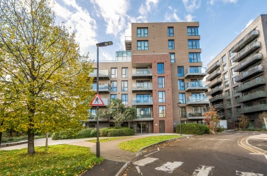 Devan Grove, London - N4 view 1