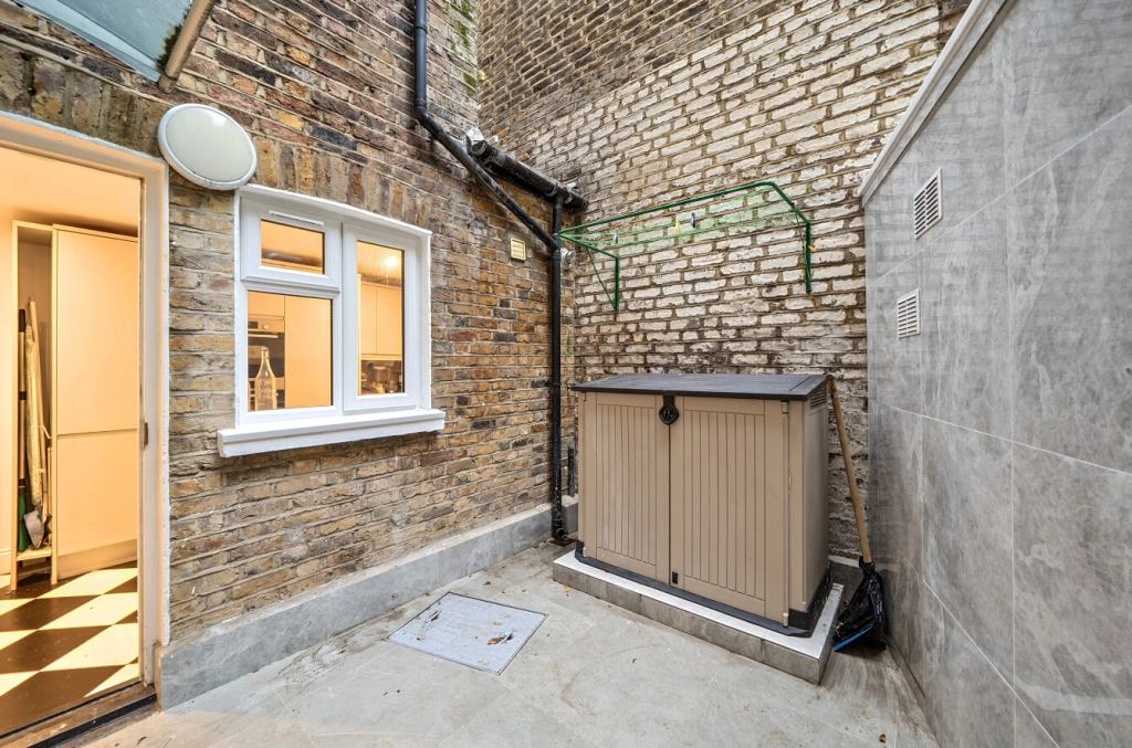 1 bedroom apartments/flats for sale in Chetwynd Road, Dartmouth Park - NW5 view 11