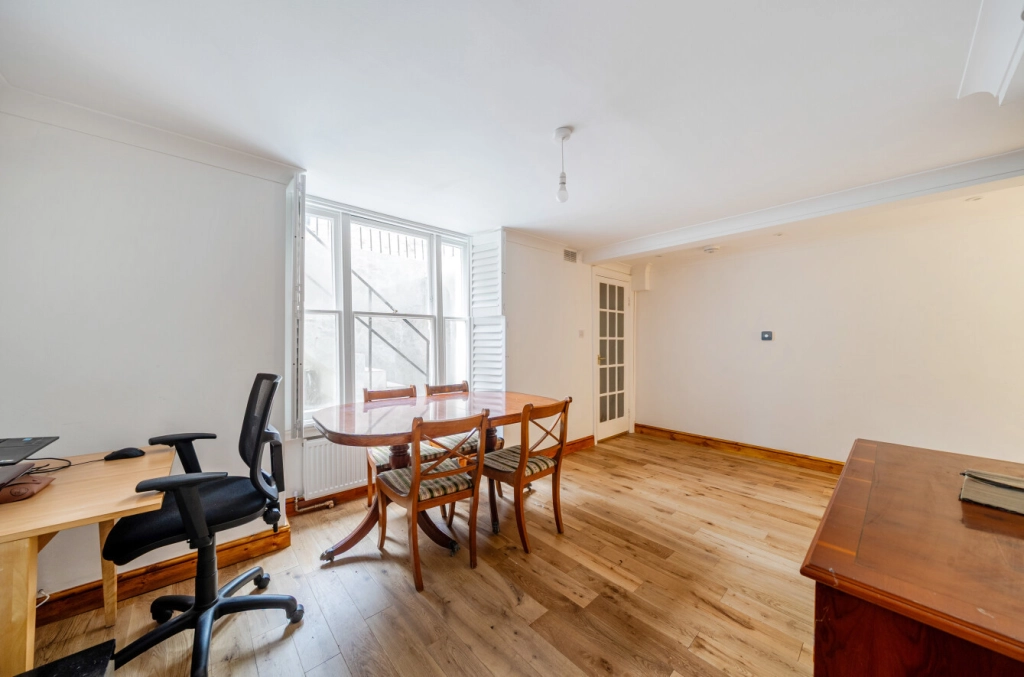1 bedroom apartments/flats for sale in Chetwynd Road, Dartmouth Park - NW5 view 2