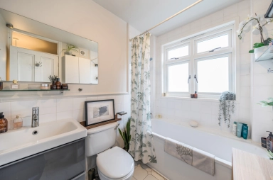 Bickerton Road, St John's Grove Conservation Area - N19 view 9
