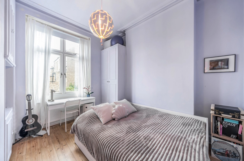 1 bedroom apartments/flats for sale in Bickerton Road, St John's Grove Conservation Area - N19 view 7