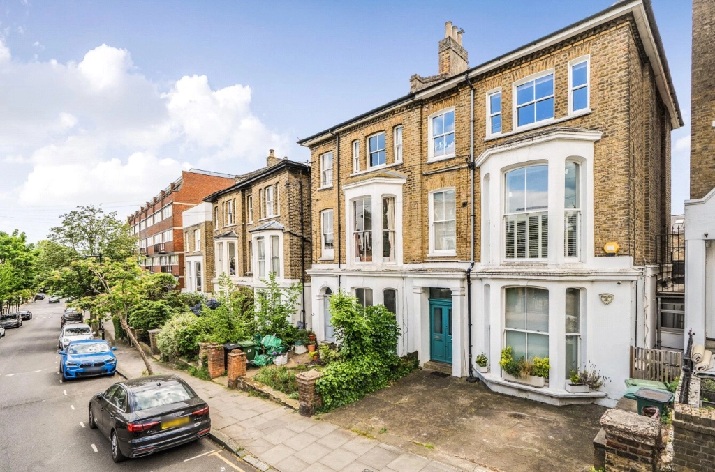 1 bedroom apartments/flats for sale in Bickerton Road, St John's Grove Conservation Area - N19 view 10