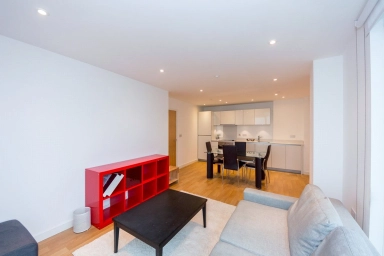 Woodberry Grove, London - N4 view 4