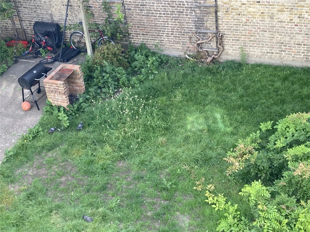 3 bedrooms apartments/flats for sale in Oakford Road, Kentish Town - NW5 view 18