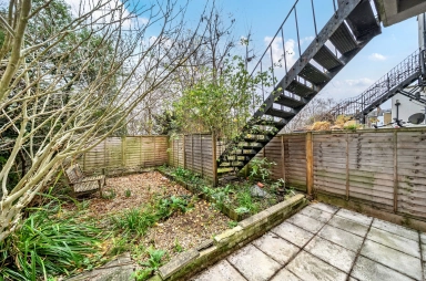 Marlborough Road, London - N19 view 10