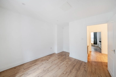 Marlborough Road, London - N19 view 6