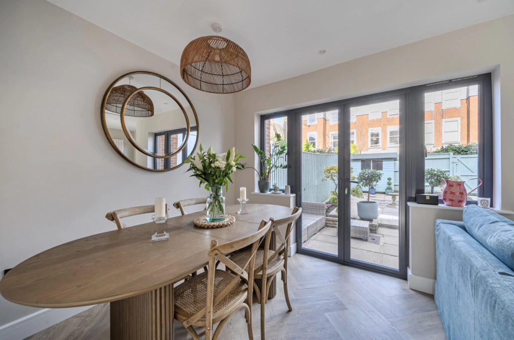 4 bedrooms houses for sale in St. Albans Road, Dartmouth Park - NW5 view 4