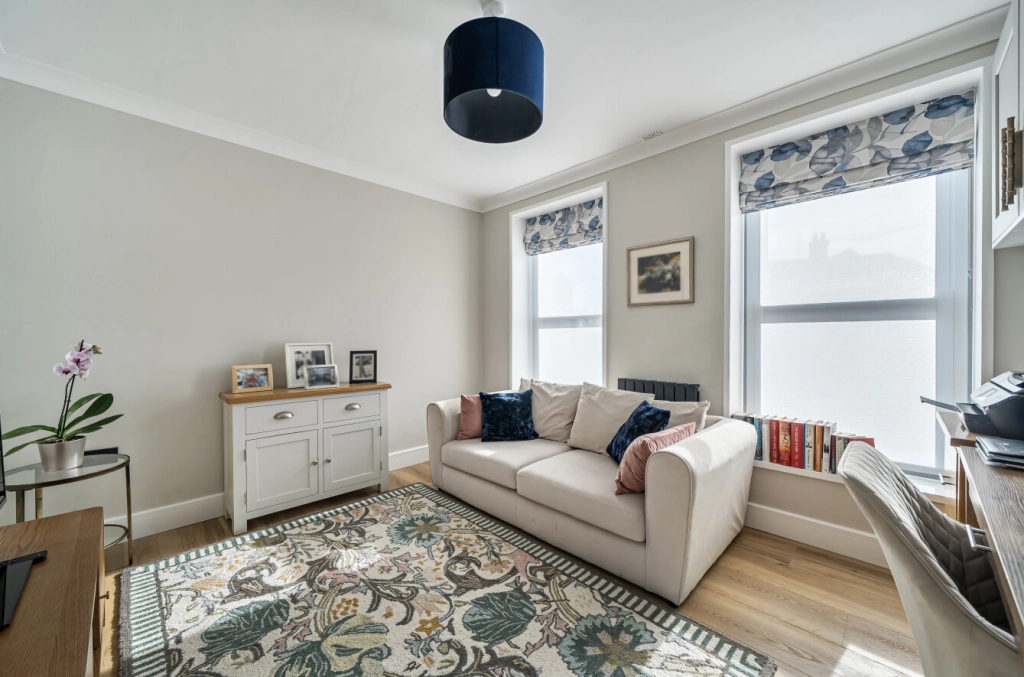 4 bedrooms houses for sale in St. Albans Road, Dartmouth Park - NW5 view 8