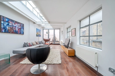 Mercers Mews, Tufnell Park - N19 view 17