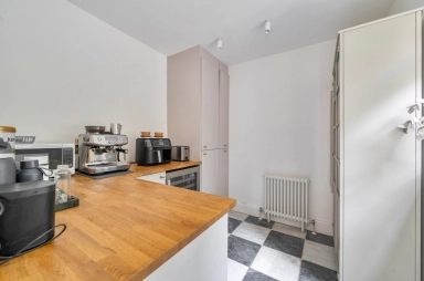 Charlton Kings Road, Kentish Town - NW5 view 14
