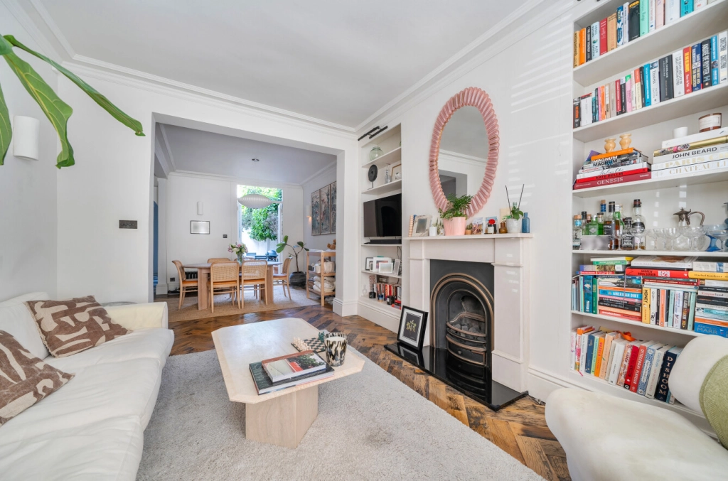 3 bedrooms houses for sale in Charlton Kings Road, Kentish Town - NW5 view 11