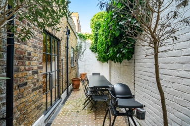 Charlton Kings Road, Kentish Town - NW5 view 6