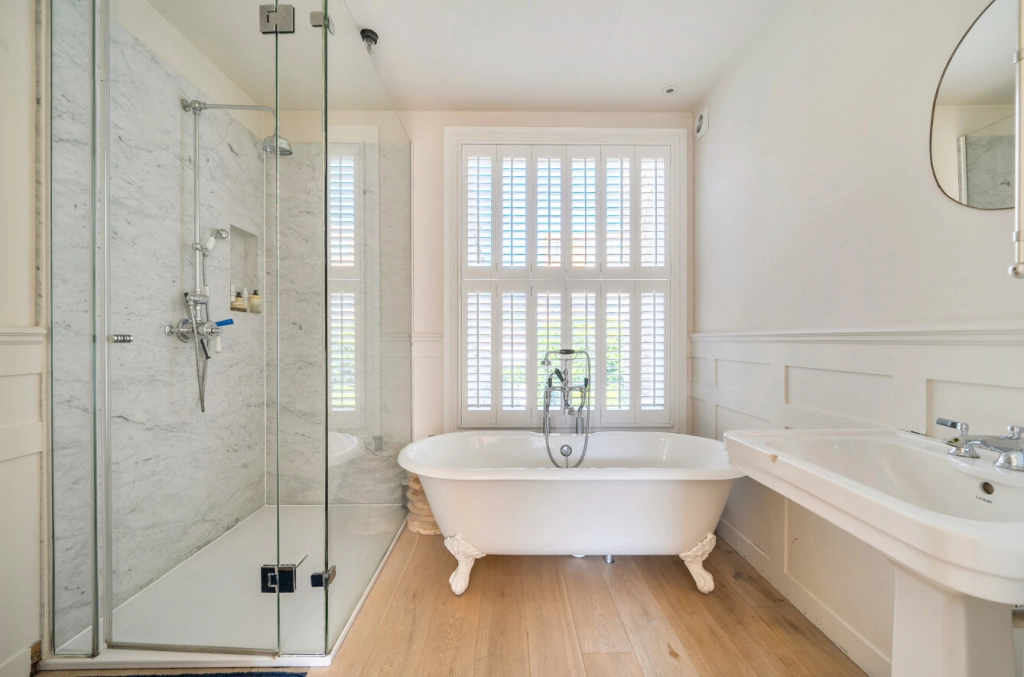 3 bedrooms houses for sale in Charlton Kings Road, Kentish Town - NW5 view 8
