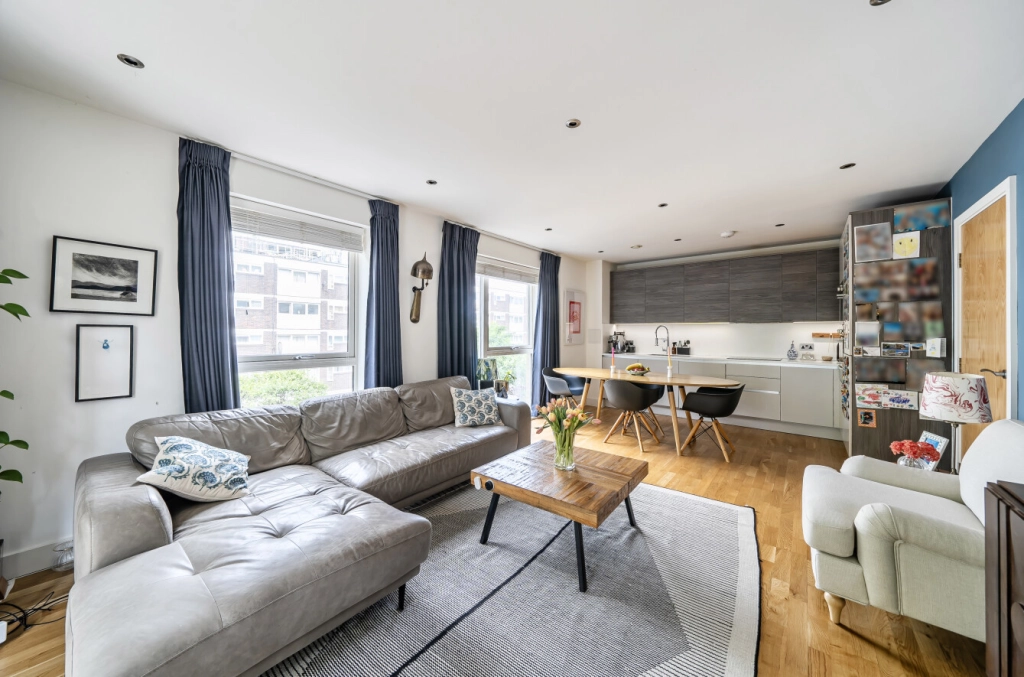 2 bedrooms apartments/flats for sale in Dalmeny Avenue, Tufnell Park - N7 view 2