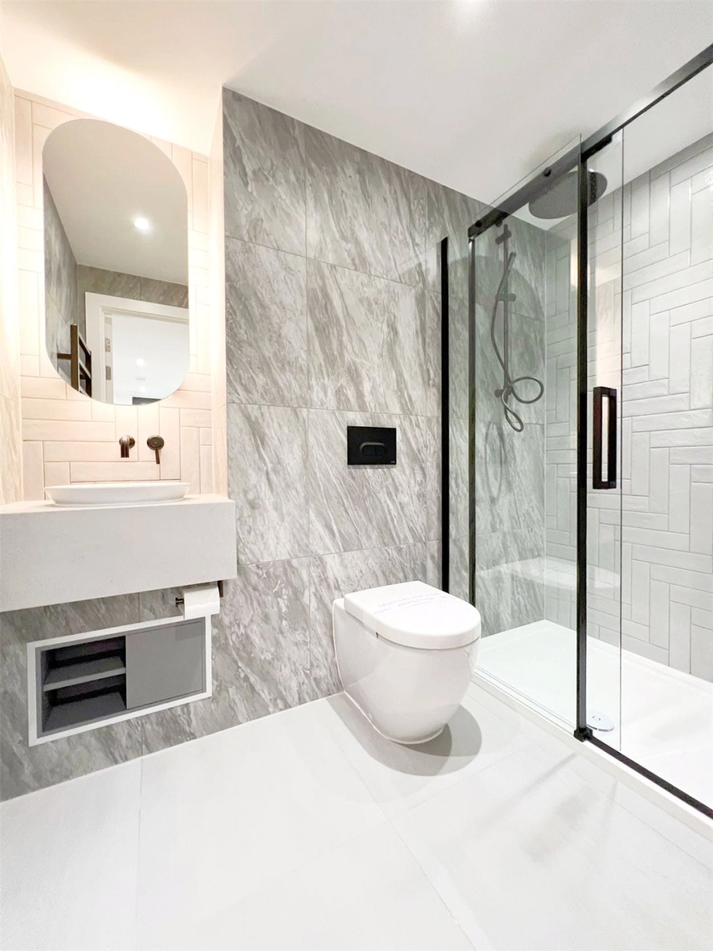 2 bedrooms apartments/flats for sale in Coster Avenue, London - N4 view 8