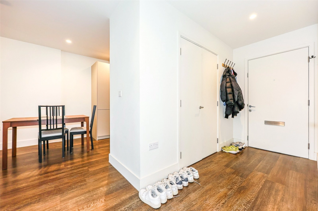 1 bedroom apartments/flats for sale in North End Road, Wembley - HA9 view 12