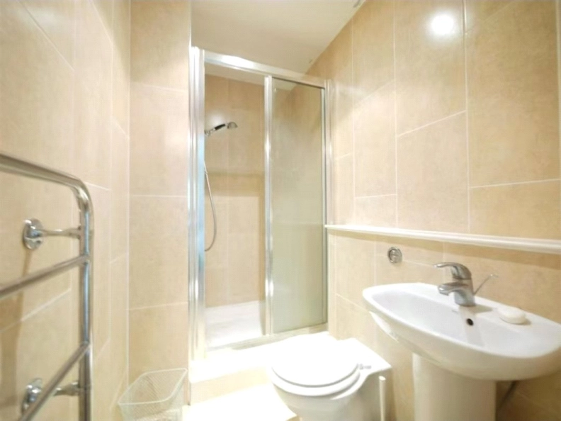 2 bedrooms apartments/flats to sale in Uxbridge Road, Ealing-image 13