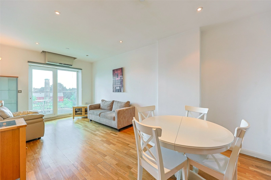 2 bedrooms apartments/flats for sale in Uxbridge Road, Ealing - W5 view 12