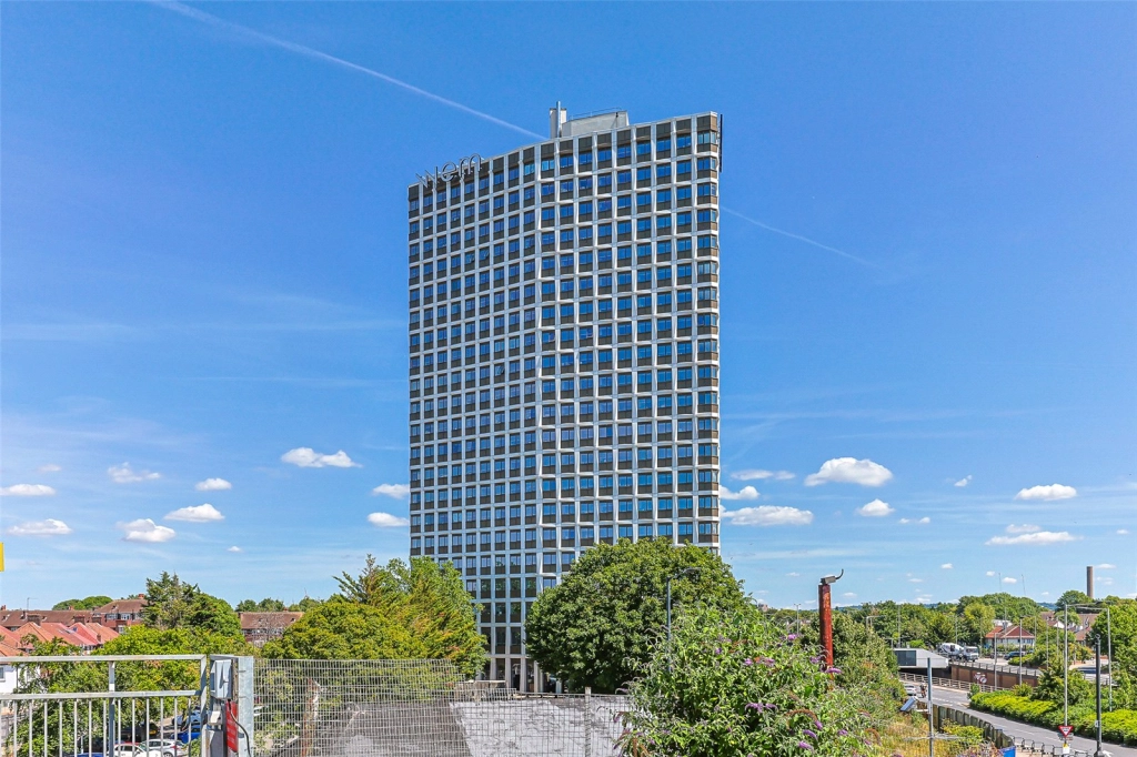 Studio apartments/flats for sale in Harrow Road, Wembley - HA9 view 4