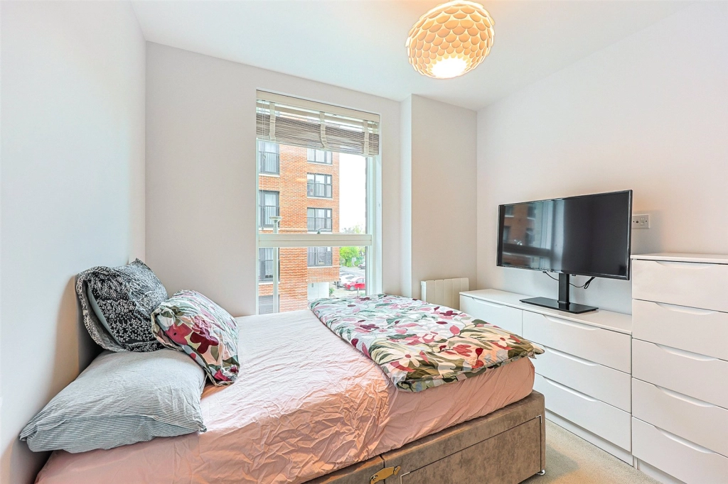 2 bedrooms apartments/flats for sale in Memorial Avenue, Slough, Berkshire - SL1 view 17