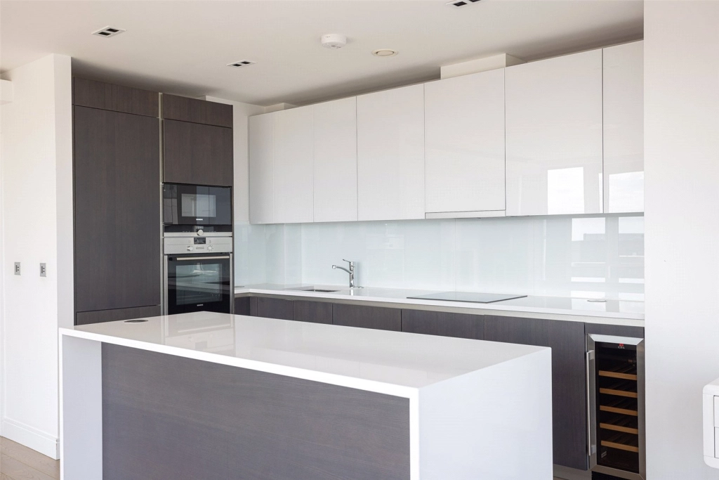 3 bedrooms apartments/flats for sale in Longfield Avenue, Ealing - W5 view 8