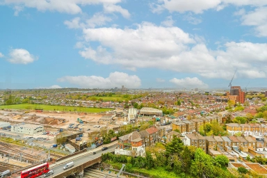 Heartwood Boulevard, Acton - W3 view 10