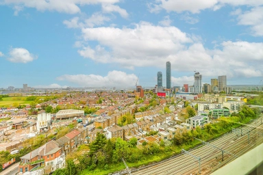 Heartwood Boulevard, Acton - W3 view 14